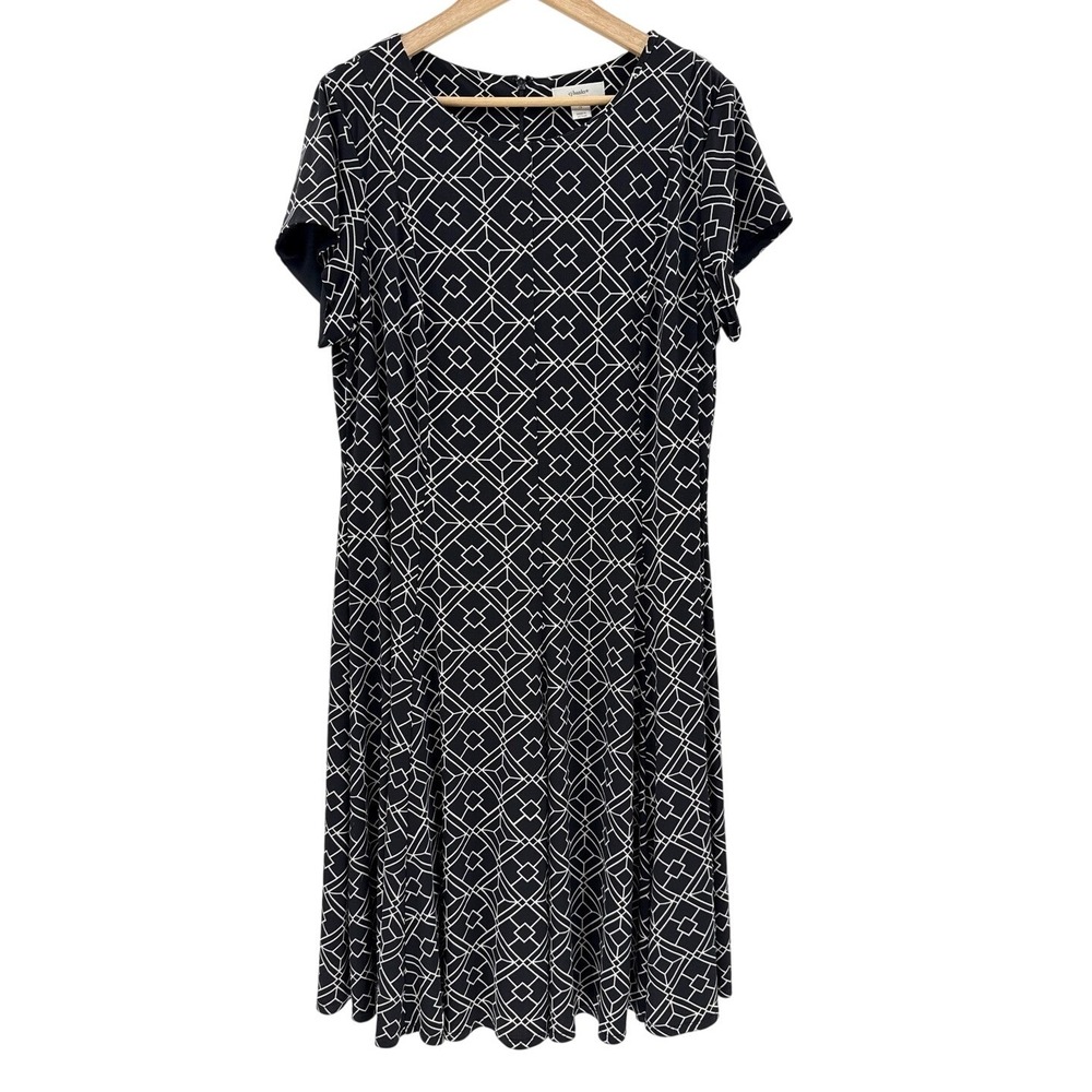 CJ Banks Womens 1X Black White Geometric Diamond Fit and Flare Short Slv Dress